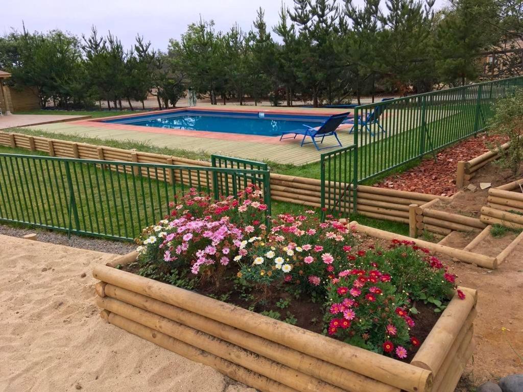 Cabana En Tunquen Con Parrilla, Fogon, Piscina Y Bosque Exterior foto
